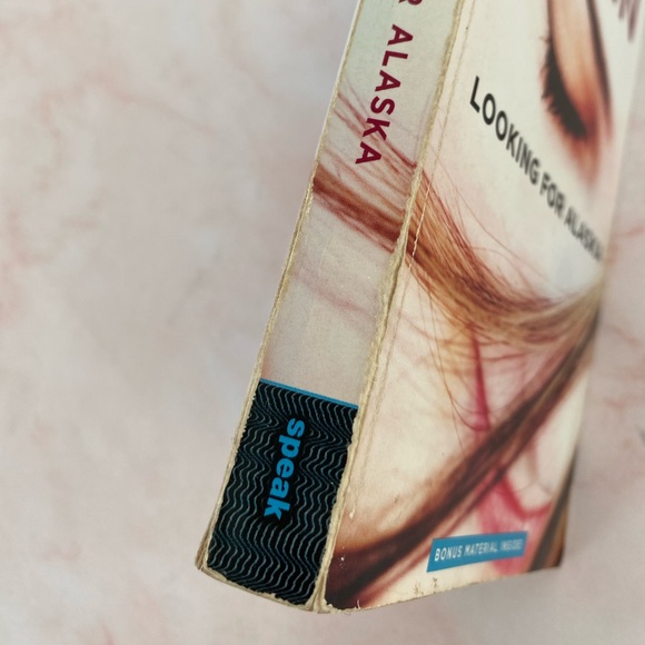 Looking for Alaska by John Green Book - Picture 5 of 5